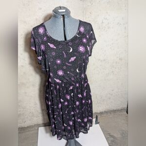 Hot Topic Black and Purple Space Print Midi Dress